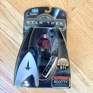 Star Trek Scotty figure 2009 Playmates toy with phaser and bridge part collector